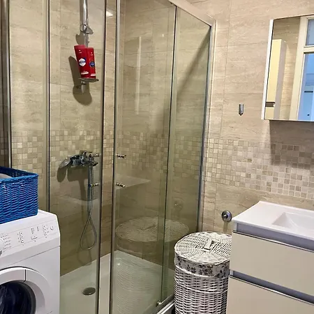 Avenue Econ * Mostar