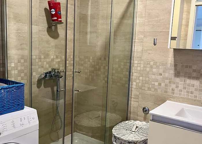 Avenue Econ * Mostar